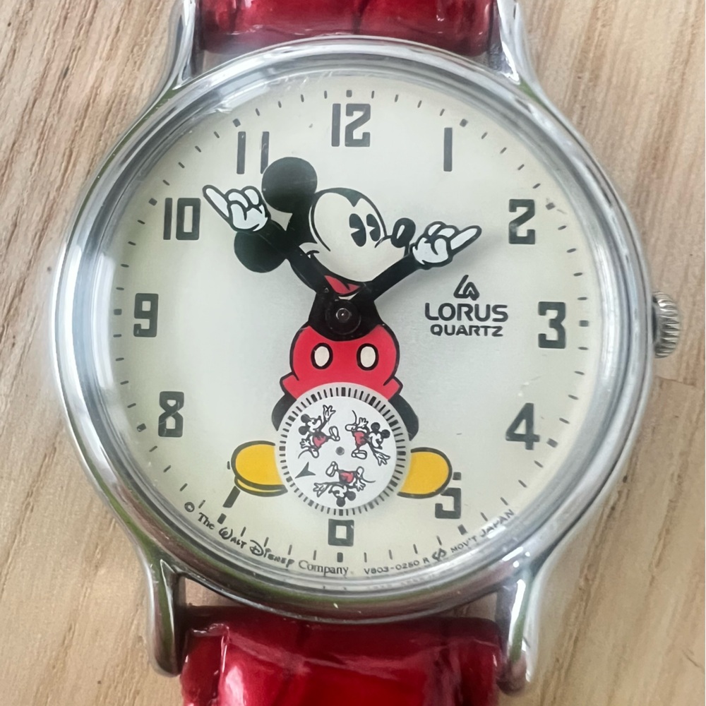 Vintage Lorus Disney Mickey Mouse moving arms red leather watch NEW BATTERY
